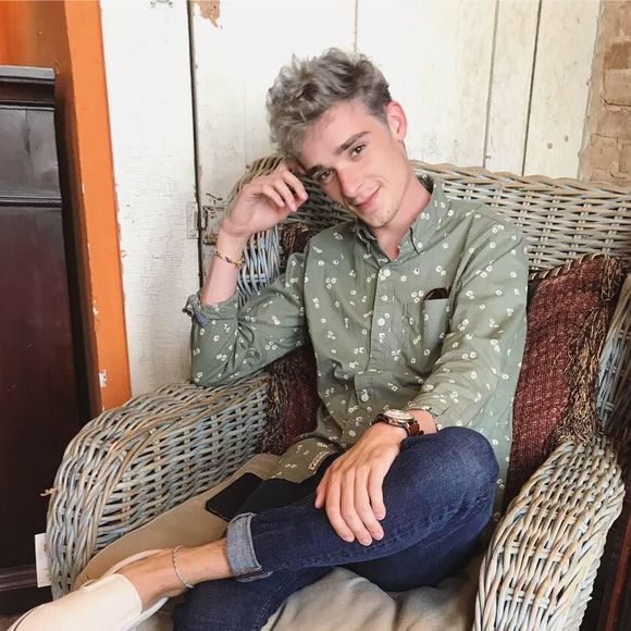 Meet your Posher, Samuel - Picture 1 of 1